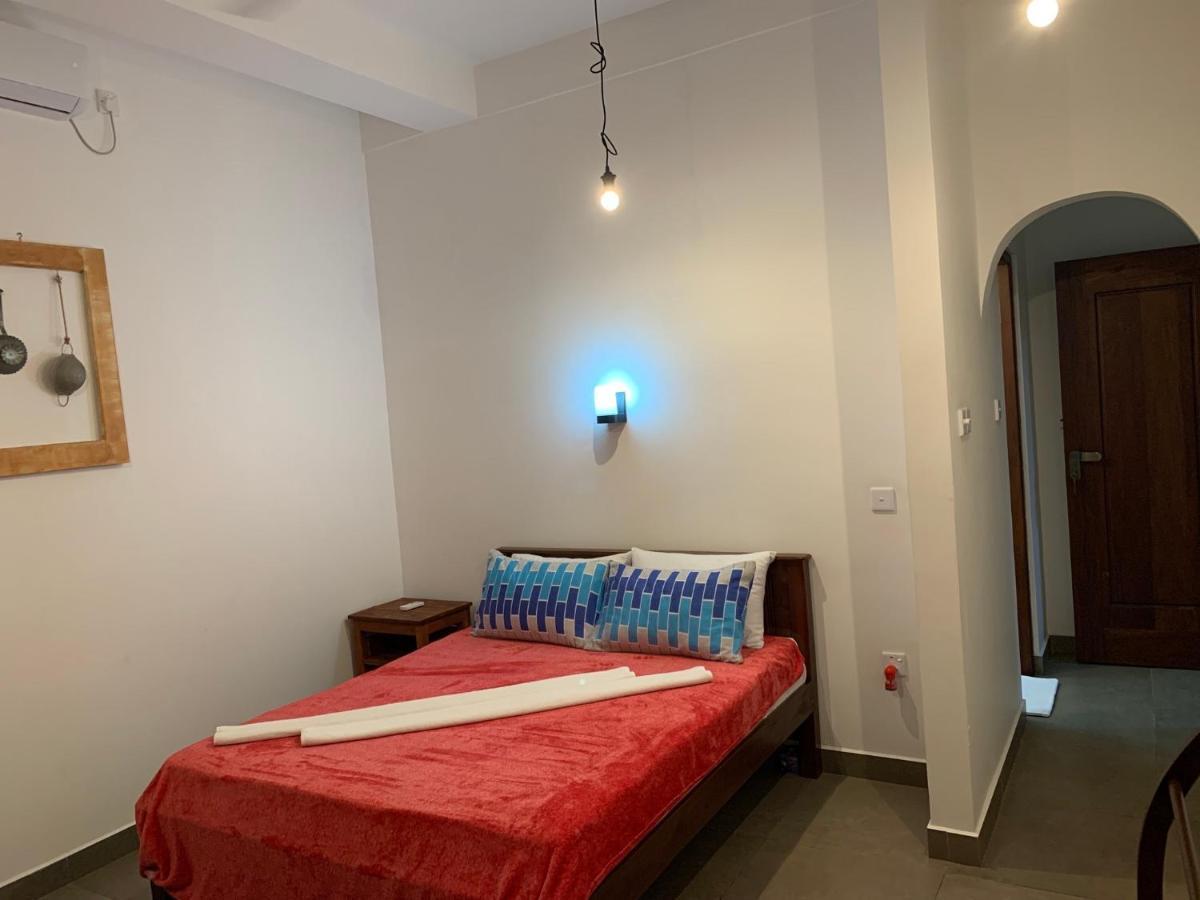 Mirage Beach House At Morava Court Hikkaduwa Bagian luar foto