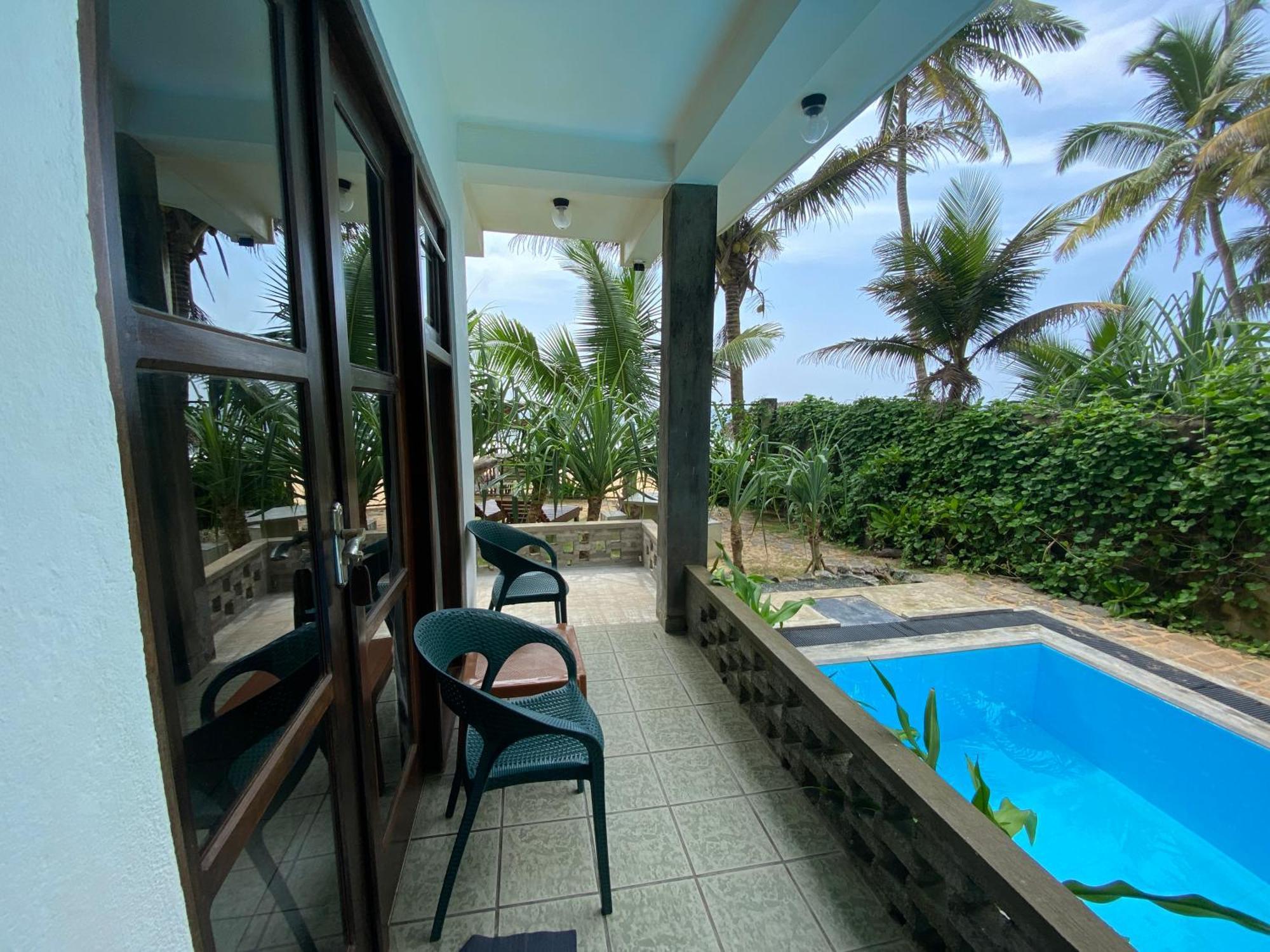 Mirage Beach House At Morava Court Hikkaduwa Bagian luar foto