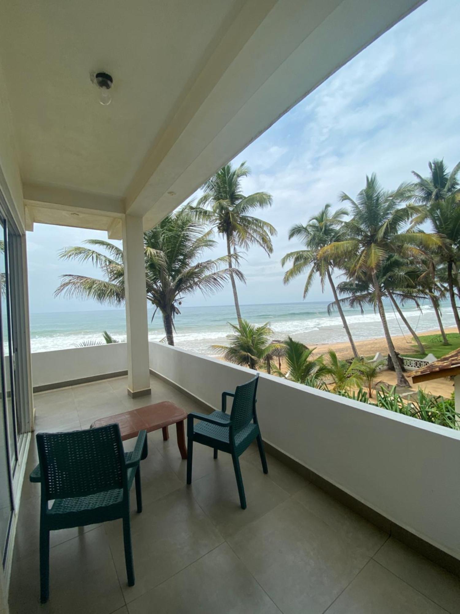 Mirage Beach House At Morava Court Hikkaduwa Bagian luar foto
