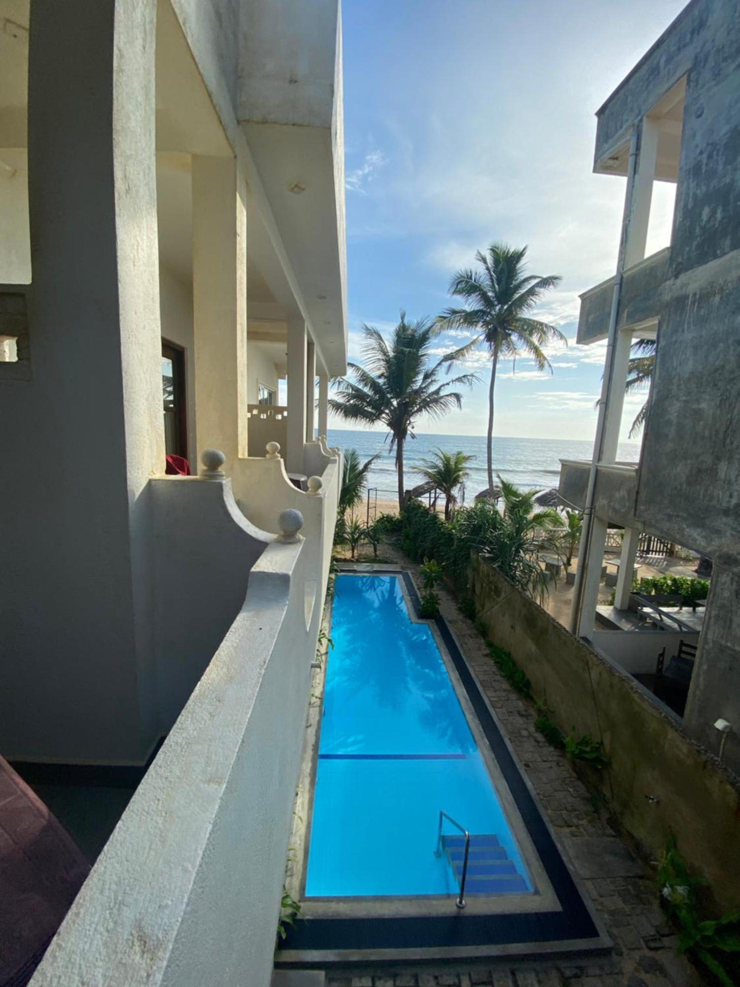 Mirage Beach House At Morava Court Hikkaduwa Bagian luar foto