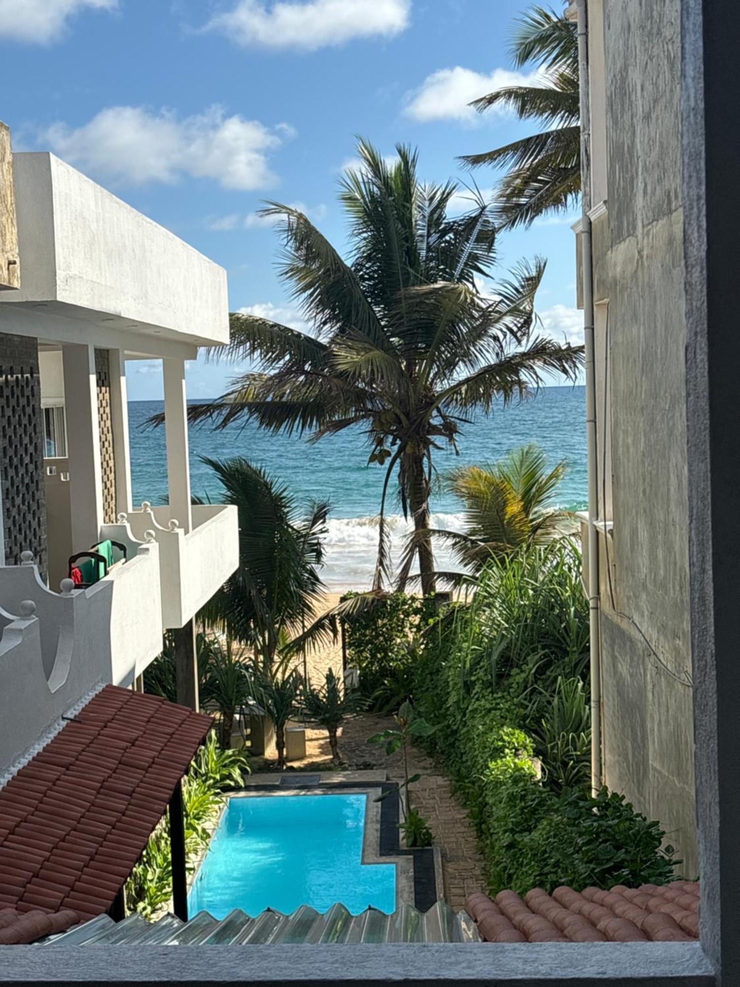Mirage Beach House At Morava Court Hikkaduwa Bagian luar foto