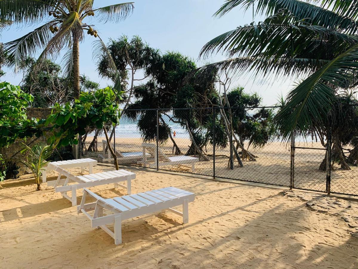 Mirage Beach House At Morava Court Hikkaduwa Bagian luar foto