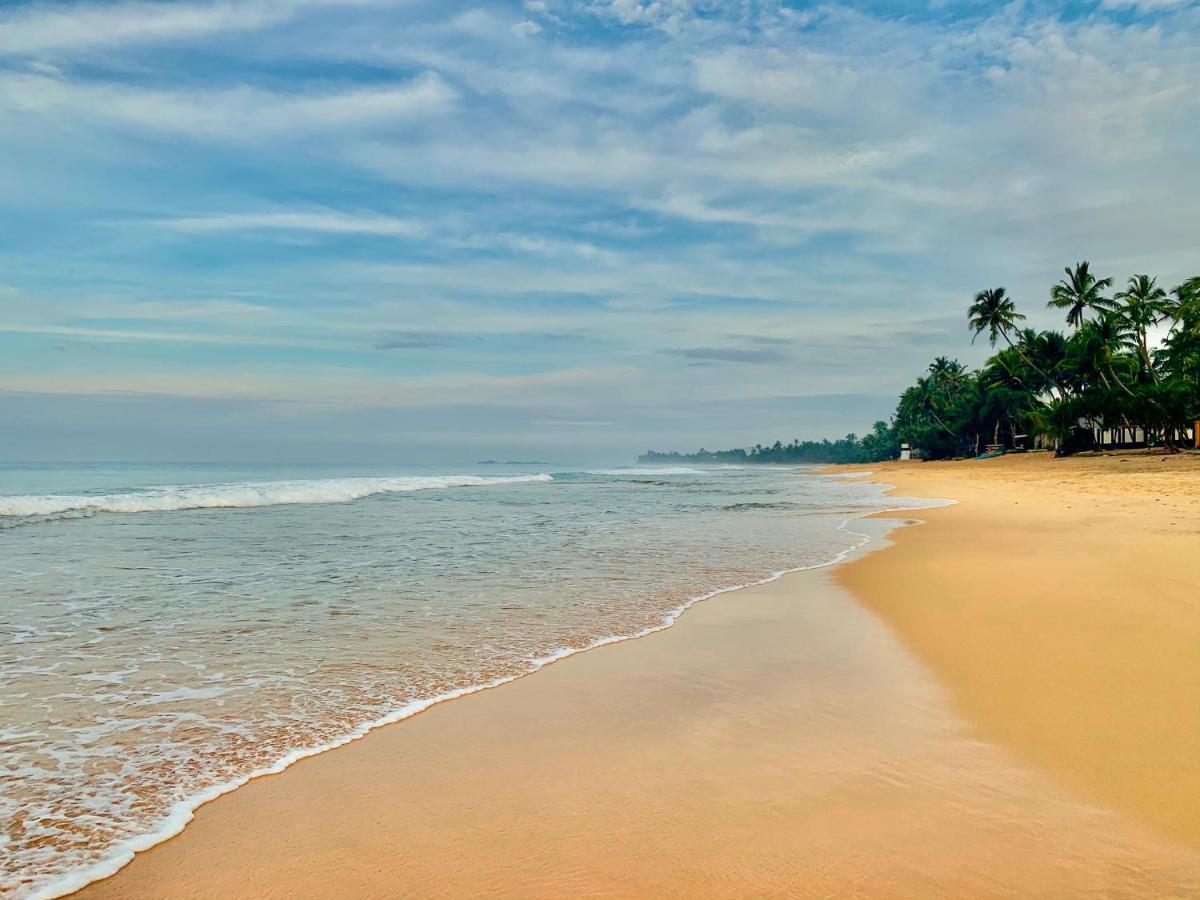 Mirage Beach House At Morava Court Hikkaduwa Bagian luar foto